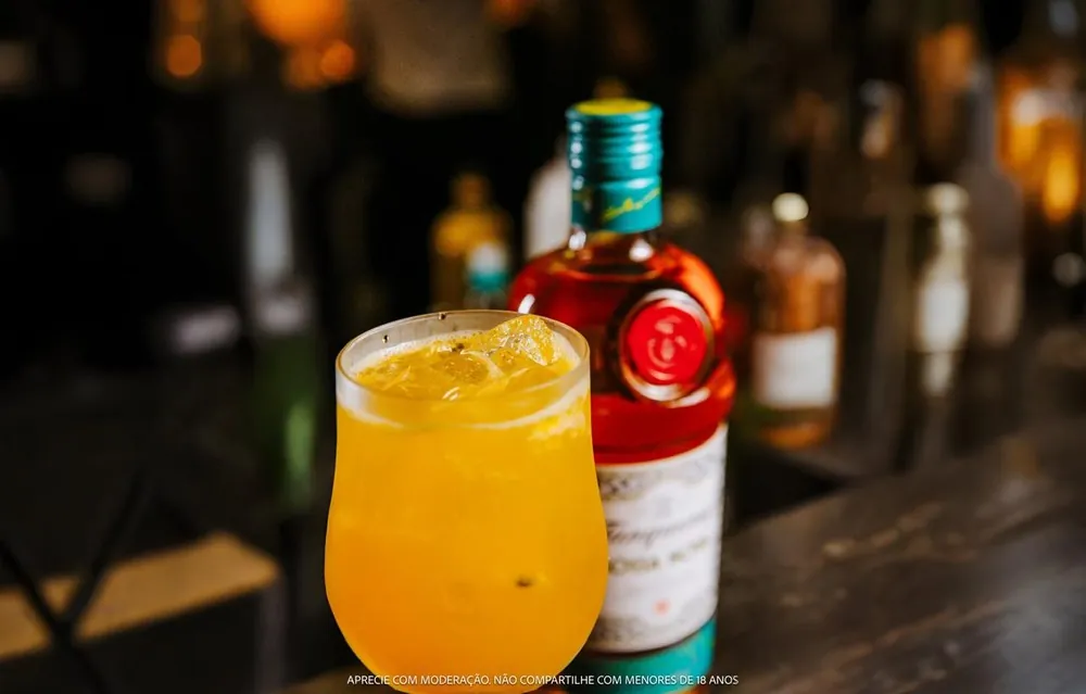 Drinks para o Carnaval: Tanqueray Bossa de Verão — Foto: Imagem gerada por IA